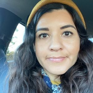 Meet your Posher, Isabel